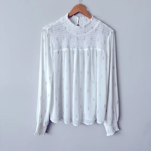 Hem and Thread ivory with gold details blouse - Picture 8 of 11